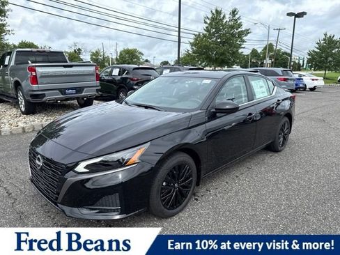 New 2026 Nissan Altima 2.5 SV w/ SV Special Edition Package AWD/4WD image 3