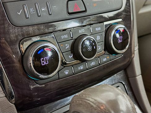 Used 2017 Buick Enclave Leather image 23