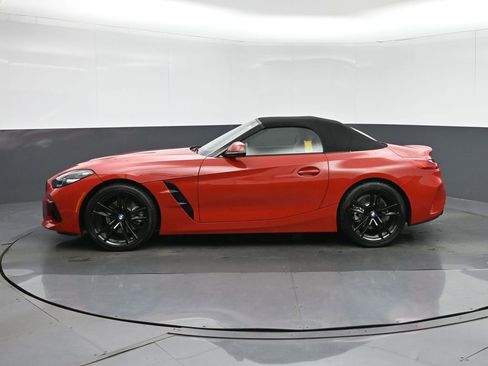 Used 2019 BMW Z4 sDrive30i w/ M Sport Package RWD image 4