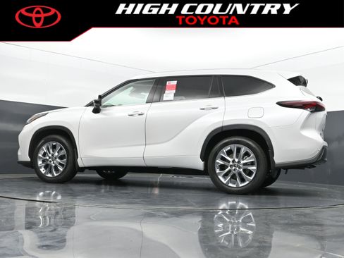 New 2026 Toyota Highlander Limited AWD/4WD image 37