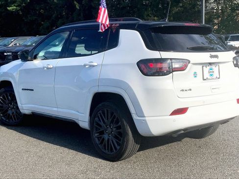 Used 2023 Jeep Compass High Altitude w/ Driver Assist Group I AWD/4WD image 10