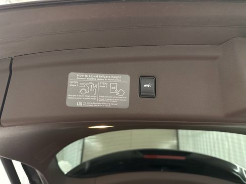 Certified 2019 INFINITI QX50 Essential w/ Sensory Package image 28