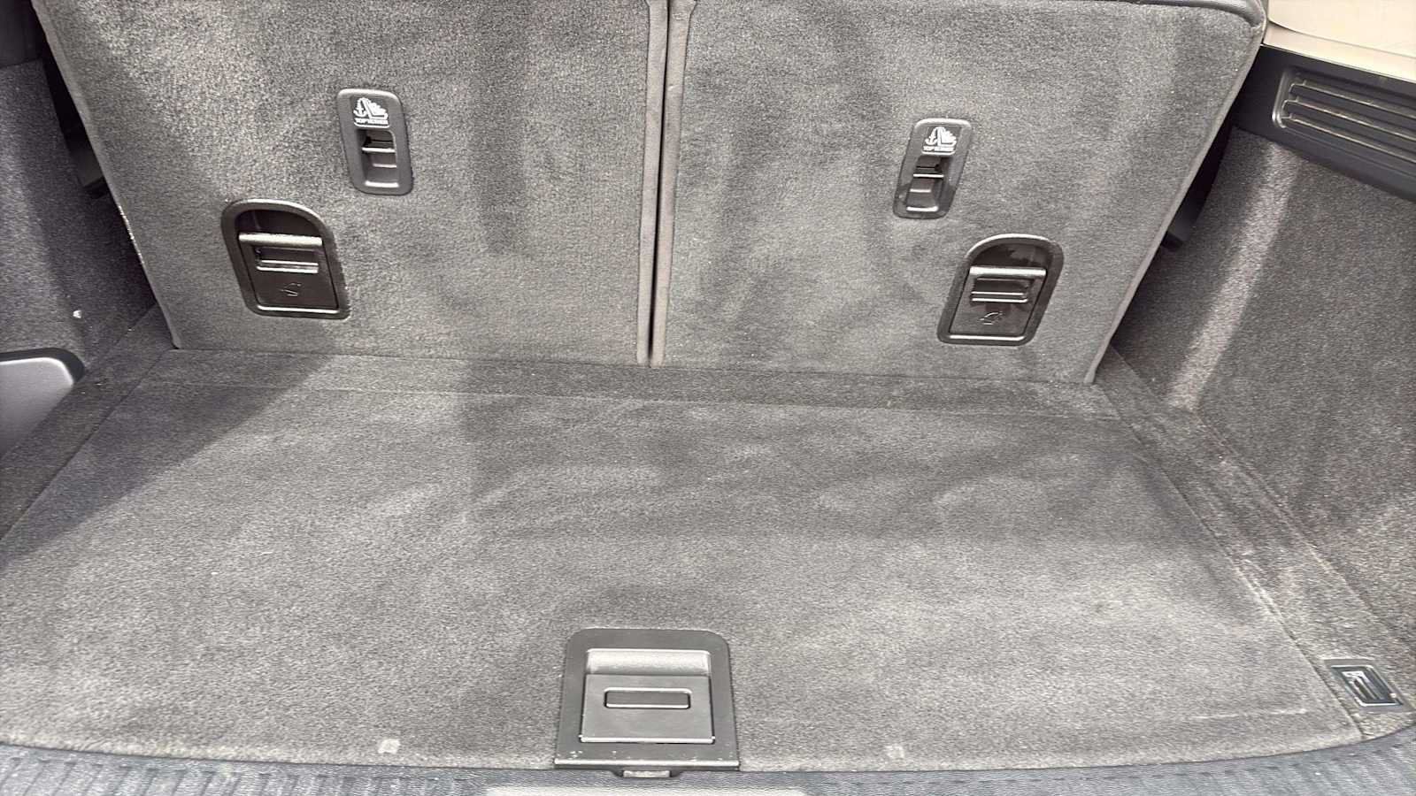 Used 2023 Acura MDX SH-AWD image 16