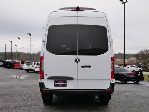 Used 2024 Mercedes-Benz Sprinter 2500 image 24