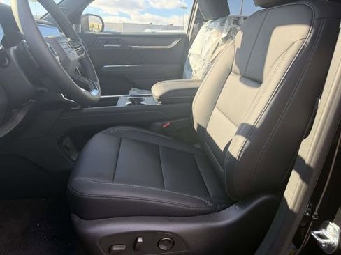 New 2026 GMC Acadia Elevation w/ Elevation Premium Package image 7