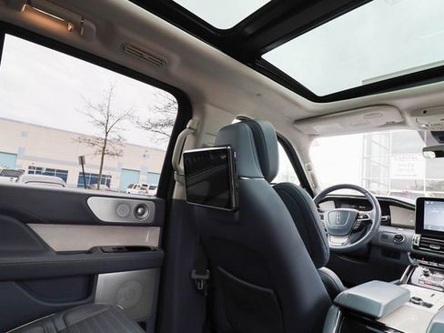 Used 2018 Lincoln Navigator L Black Label image 60