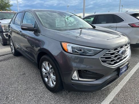 Used 2022 Ford Edge Titanium w/ Equipment Group 301A AWD/4WD image 5