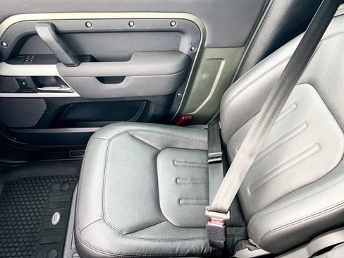 Used 2021 Land Rover Defender 90 First Edition image 14