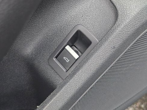 Used 2023 Audi A5 2.0T Premium w/ Convenience Package AWD/4WD image 39