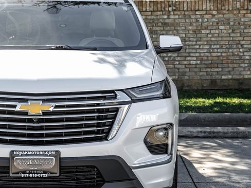 Used 2023 Chevrolet Traverse Premier image 59