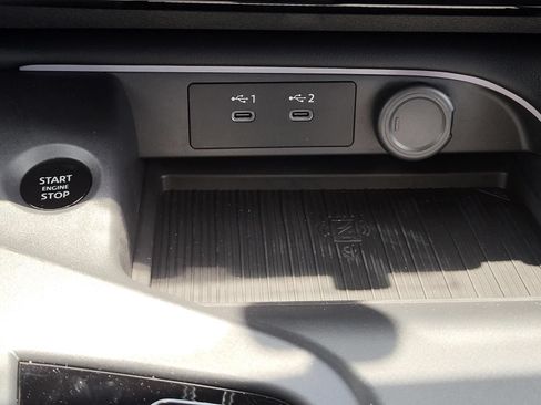 New 2026 Nissan Sentra SR FWD image 22