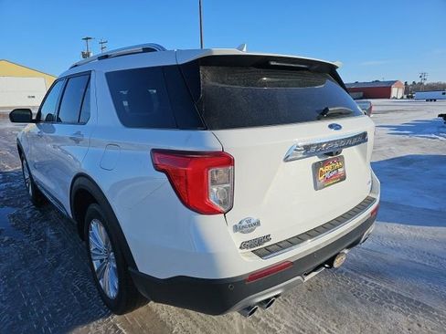 Used 2024 Ford Explorer King Ranch w/ Technology Package image 3