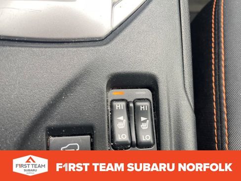 Used 2021 Subaru Crosstrek 2.0i Premium w/ Moonroof Package image 19