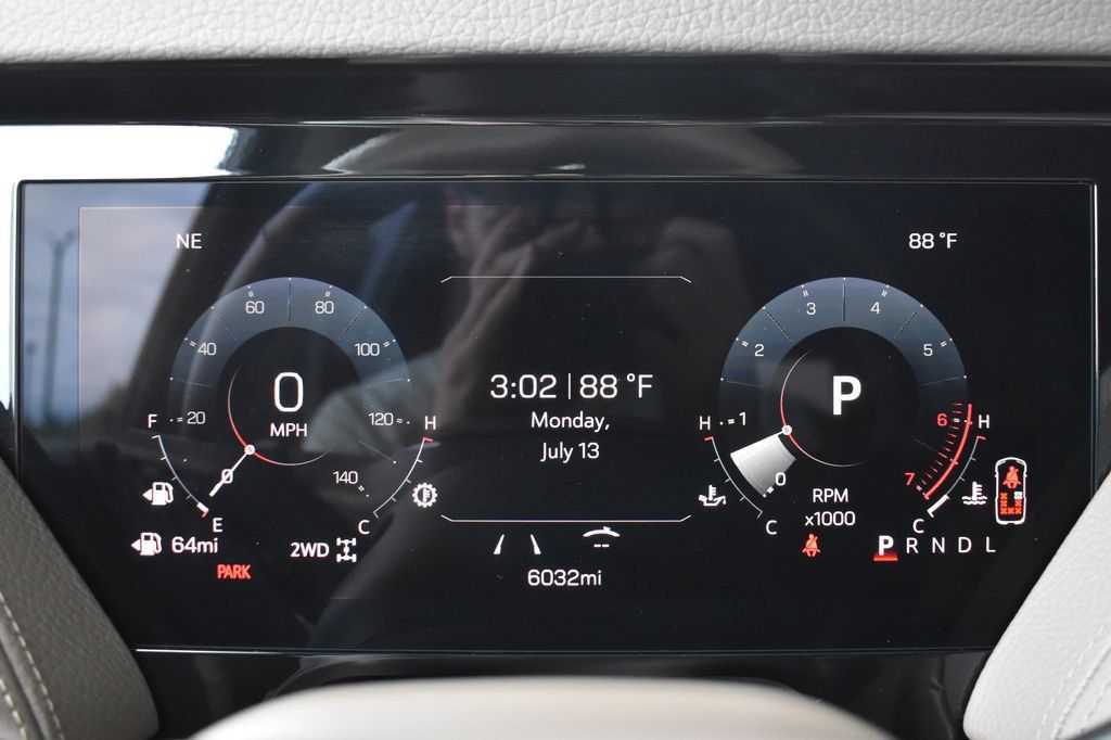 Used 2026 GMC Yukon XL Denali w/ Sun & Power Step Package AWD/4WD image 17