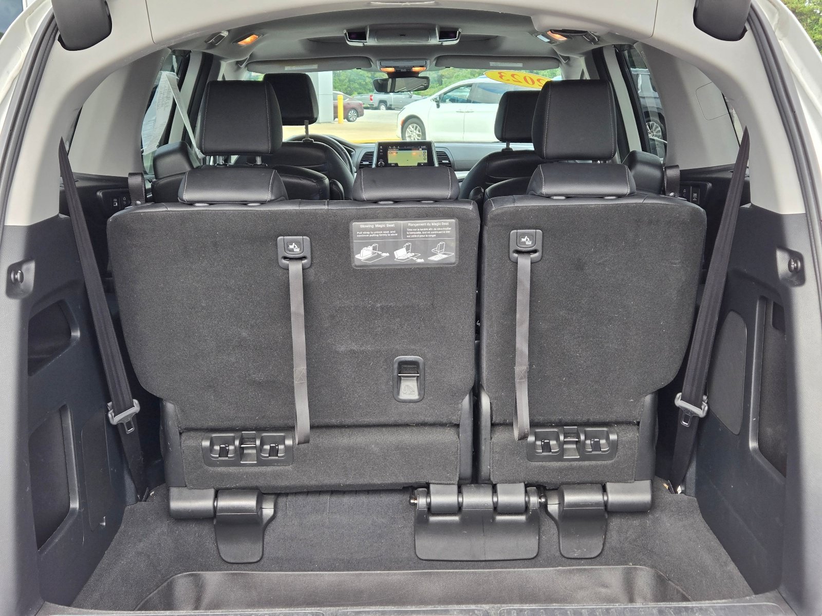 Used 2023 Honda Odyssey Touring image 10