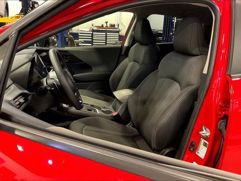 Used 2024 Subaru Crosstrek 2.0i Premium image 25