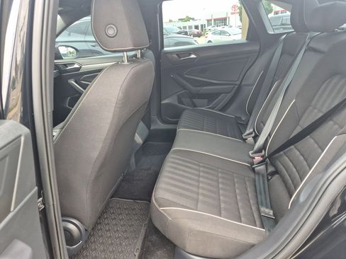 Used 2024 Volkswagen Jetta Sport FWD image 29