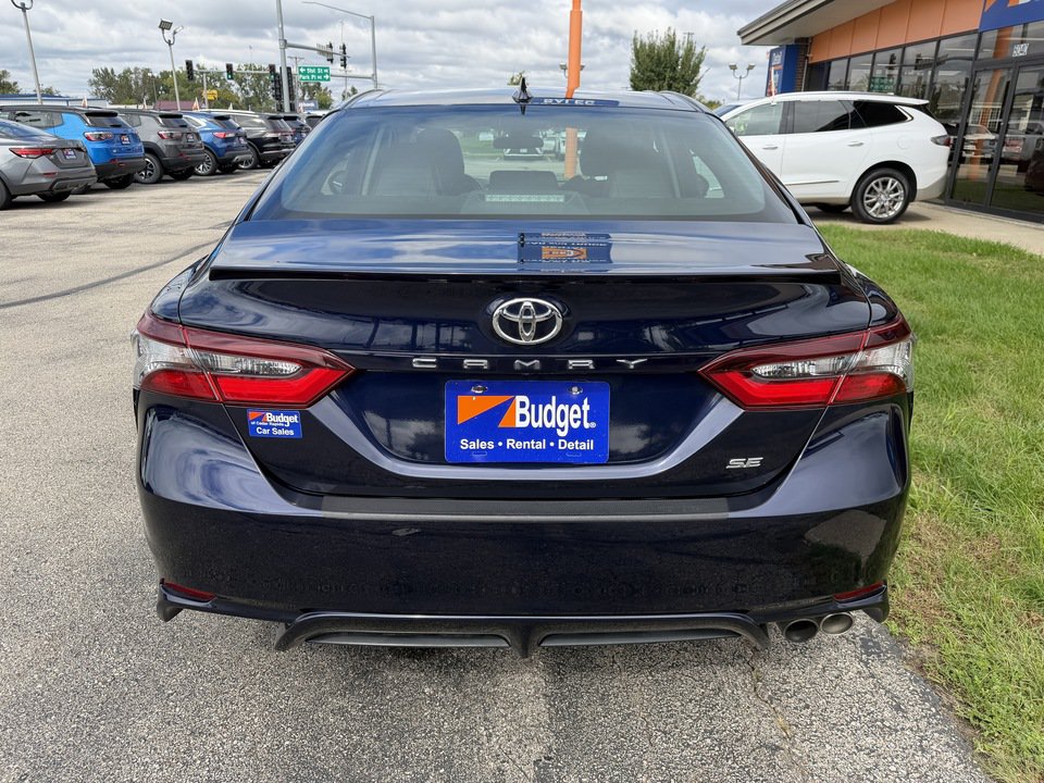 Used 2022 Toyota Camry SE FWD image 4