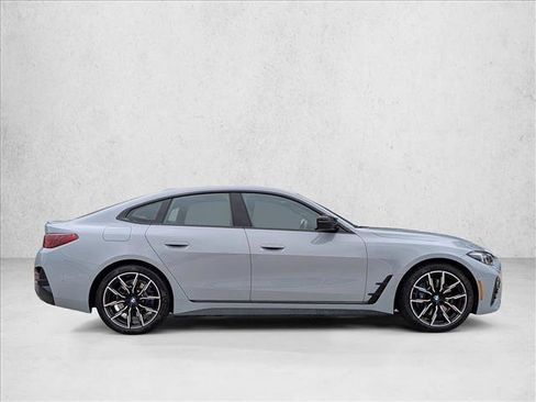Used 2026 BMW M440i w/ Premium Package RWD image 4