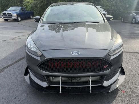 Used 2018 Ford Focus ST FWD image 6