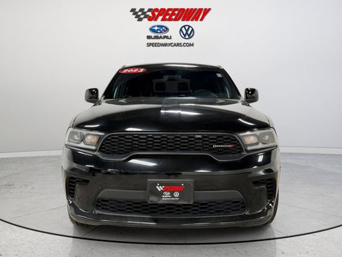 Used 2023 Dodge Durango GT image 2