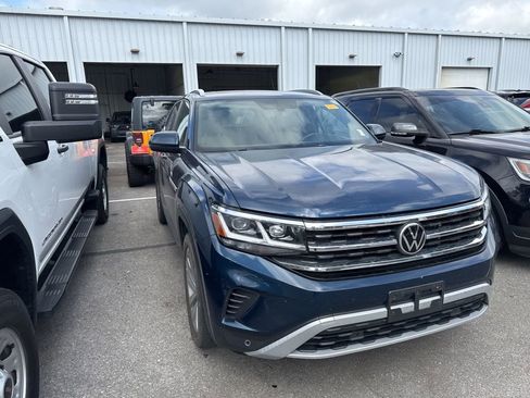 Used 2022 Volkswagen Atlas Cross Sport SE AWD/4WD image 3