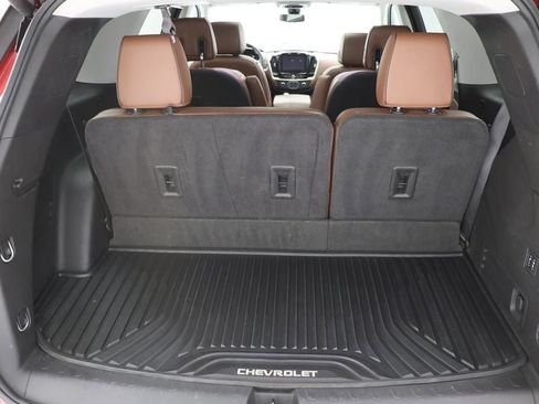 Used 2018 Chevrolet Traverse High Country image 32