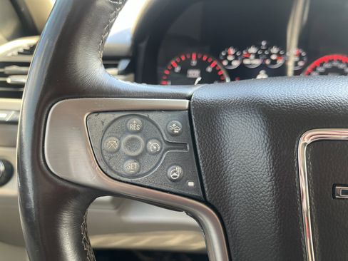 Used 2015 GMC Yukon Denali w/ Touring Package image 19