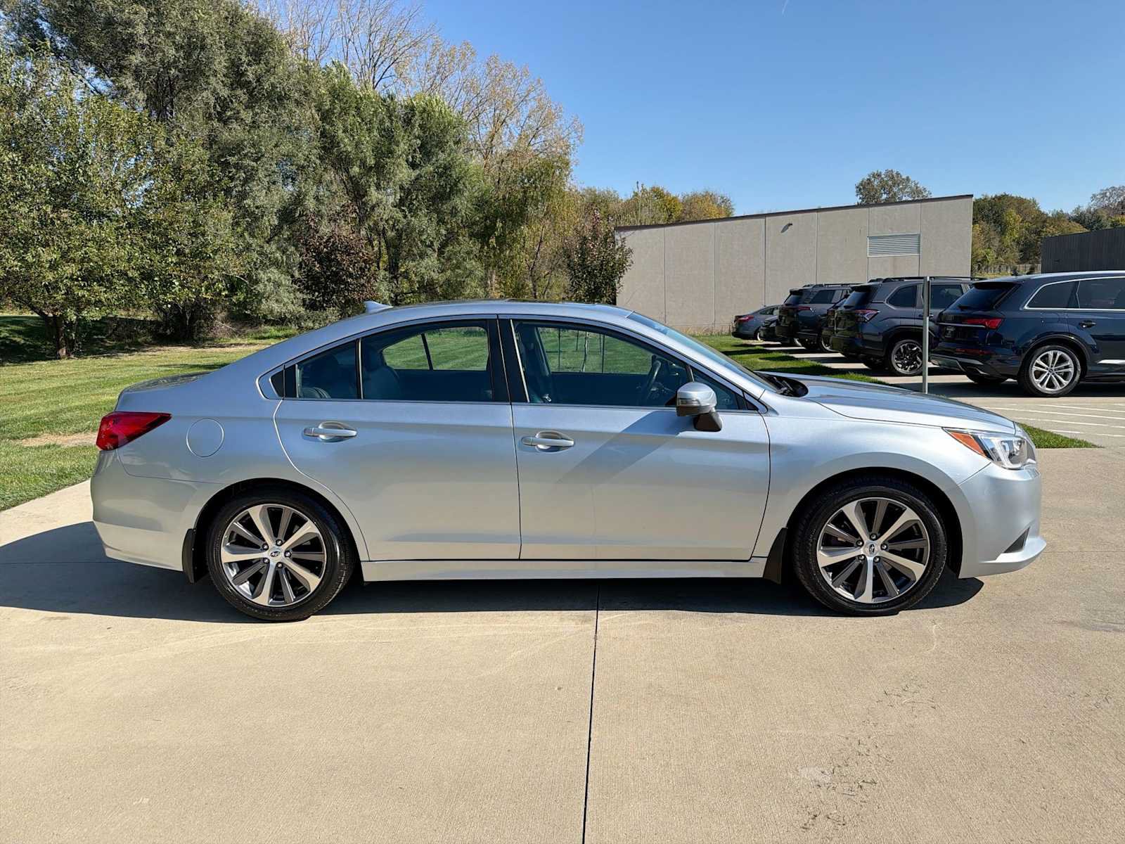Used 2016 Subaru Legacy 3.6R Limited AWD/4WD image 7