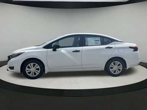 Used 2025 Nissan Versa S w/ Trunk Package image 19