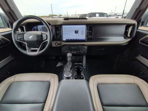 Used 2023 Ford Bronco Wildtrak AWD/4WD image 14
