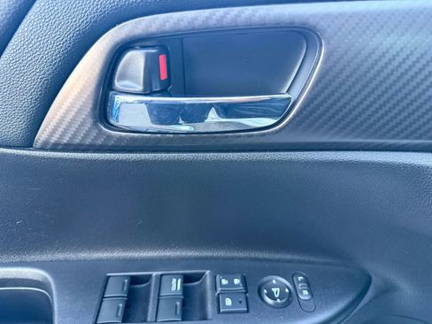 Used 2016 Honda Accord Sport image 9