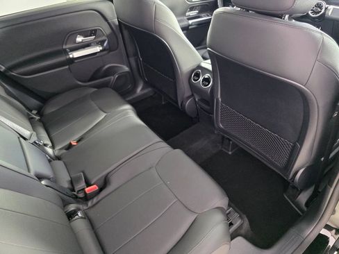 Certified 2025 Mercedes-Benz GLB 250 image 24