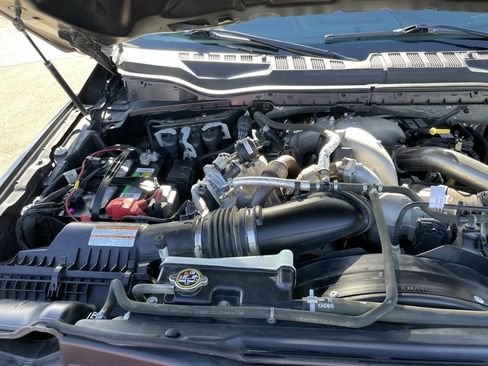 Used 2022 Ford F350 Lariat w/ Lariat Ultimate Package image 45