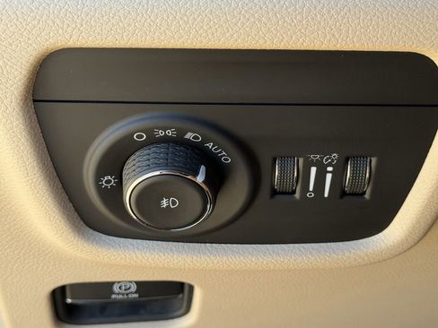 Used 2021 Jeep Grand Cherokee L Limited w/ Trailer Tow Package image 25