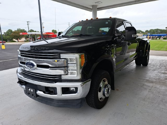 Used 2017 Ford F350 Lariat w/ Lariat Ultimate Package AWD/4WD image 3