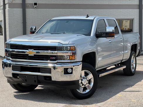 Used 2016 Chevrolet Silverado 2500 LTZ w/ Duramax Plus Package AWD/4WD image 2