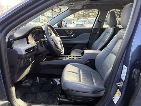 Certified 2022 Lincoln Corsair AWD w/ Premium Package image 11