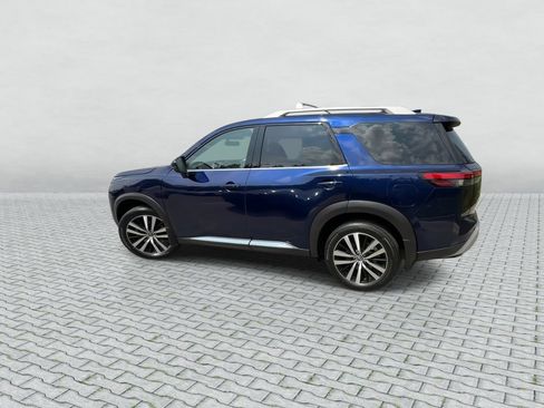 Certified 2024 Nissan Pathfinder Platinum w/ Cargo Package AWD/4WD image 6