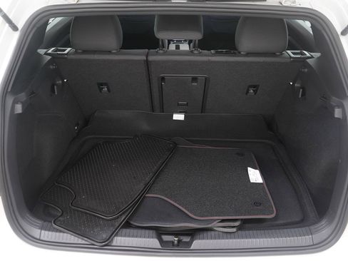 Used 2023 Volkswagen GTI SE image 9