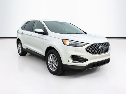 Certified 2024 Ford Edge SEL w/ Convenience Package AWD/4WD image 3