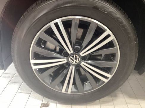Certified 2024 Volkswagen Tiguan Wolfsburg Edition AWD/4WD image 23
