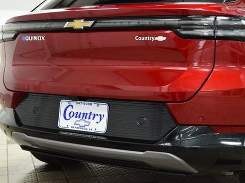 New 2026 Chevrolet Equinox EV LT w/ Convenience Package II FWD image 21