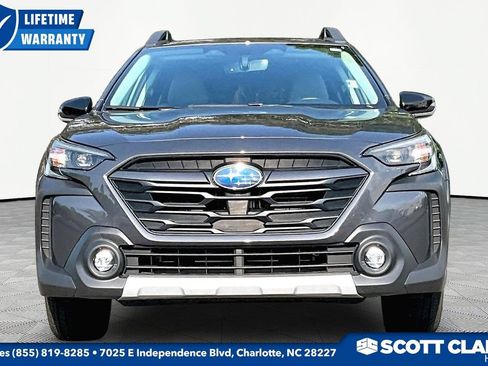 Used 2025 Subaru Outback Limited w/ Popular Package #2 AWD/4WD image 2