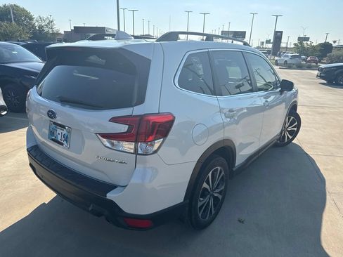 Used 2019 Subaru Forester Limited AWD/4WD image 5