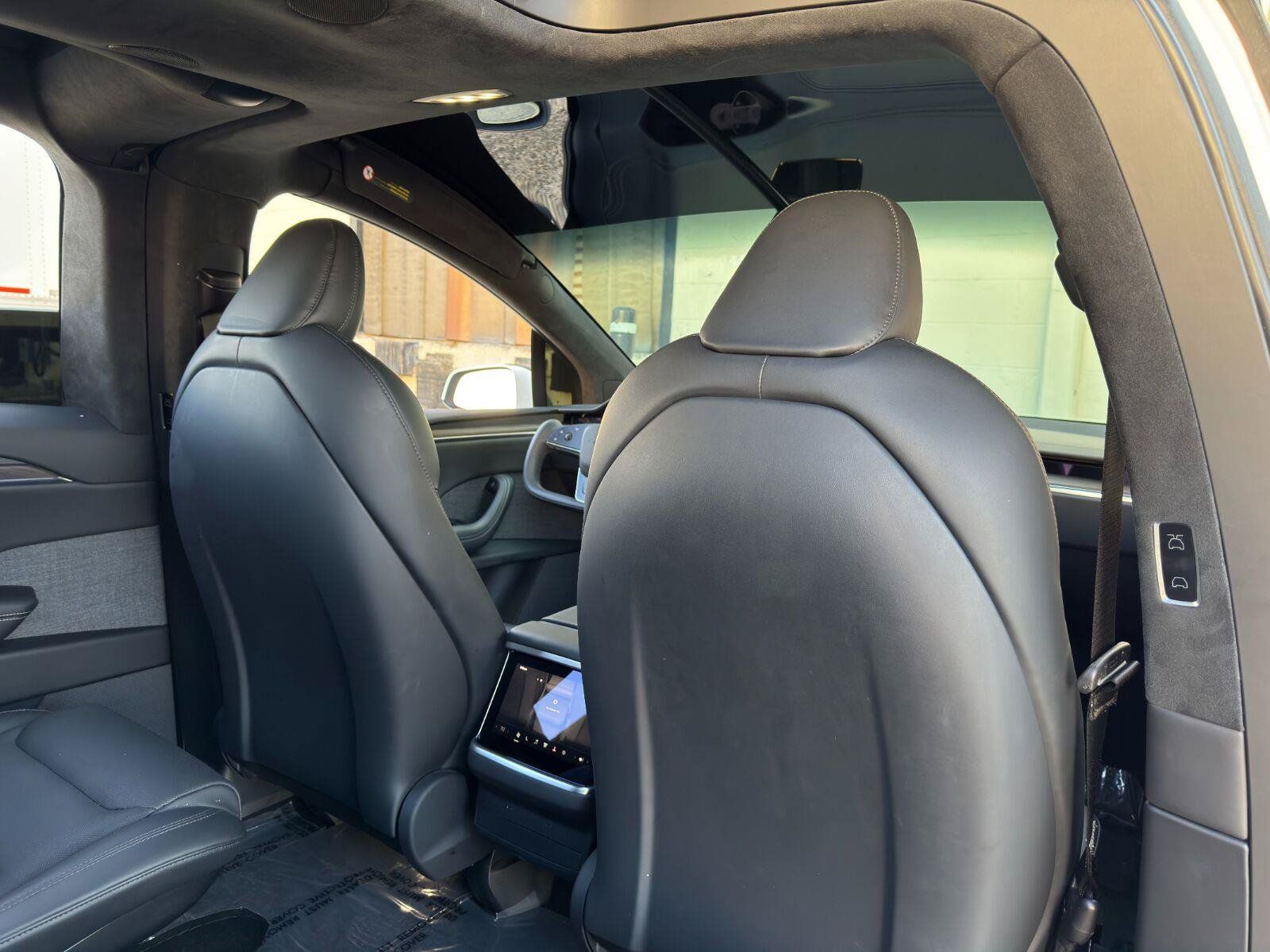 Used 2023 Tesla Model X AWD/4WD image 40