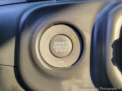 Used 2021 Jeep Gladiator Overland w/ Popular Equipment Package image 19