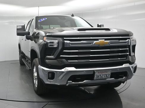 Used 2024 Chevrolet Silverado 2500 LTZ w/ LTZ Convenience Package AWD/4WD image 56