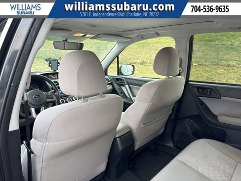 Used 2017 Subaru Forester 2.5i Premium w/ All-Weather Package image 10