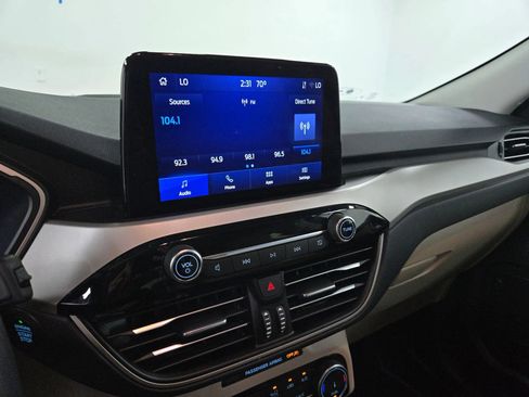 Used 2022 Ford Escape SEL w/ Technology Package image 22